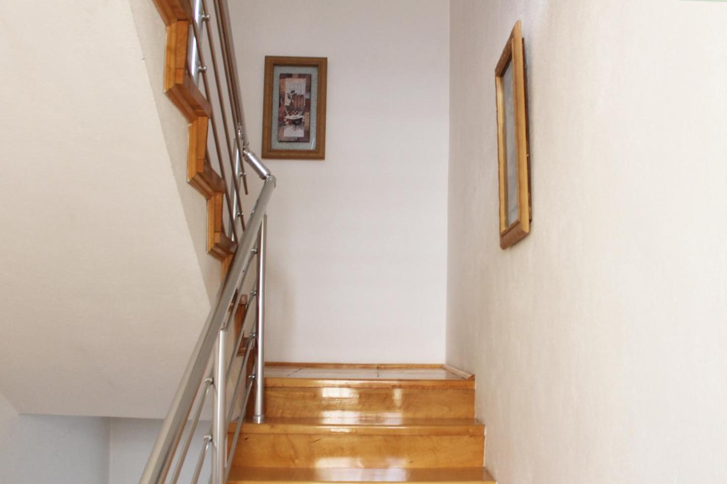 מוסטר Farah Apartment מראה חיצוני תמונה